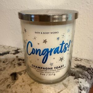 Bath & Body Works Champagne Toast Congrats 🍾 Candle - White
